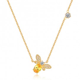 magnifique collier avec pendentif en forme de petite abeille