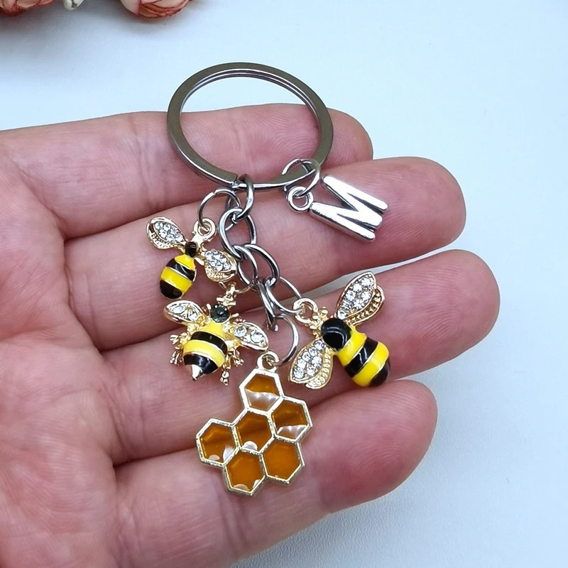 Porte-clé bijou breloques abeilles et lettre de votre prénom