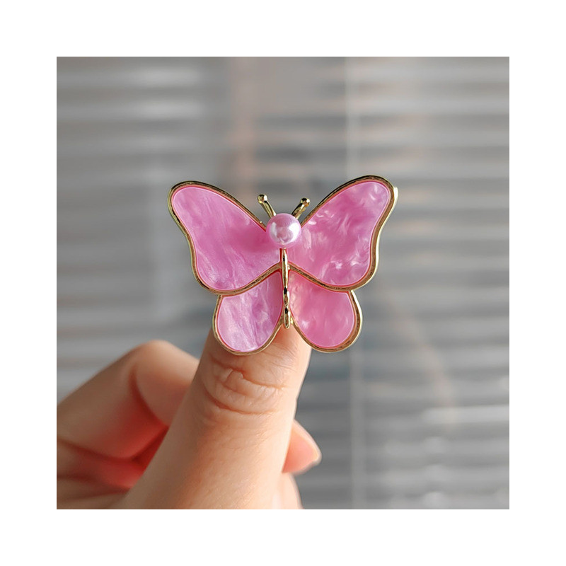 Petite Broche Papillon en Résine avec Perle au Design stylé Couleur Rose